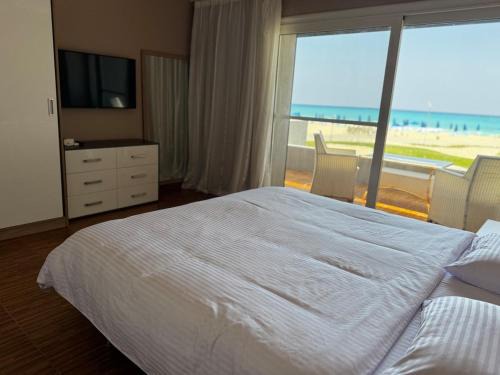 Lavista cascada · Lovely 3BR beach-front house LaVista Cascada