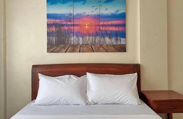 Lawton Residences Studio Room 2F