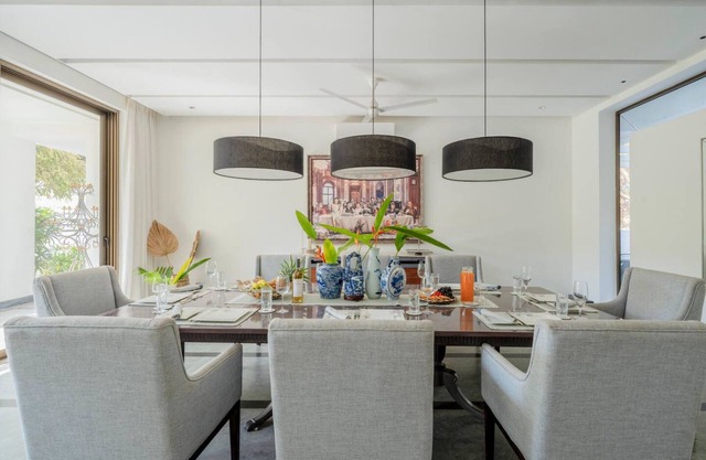 Lazy Duck - 4bhk w Elevated Pool 3km to the Beach