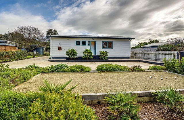 Lazy Sunday - Waimarama Holiday Home