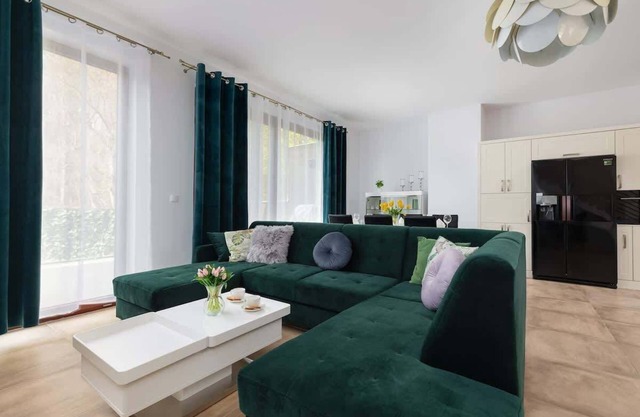 Leśna 17 | Wisełka | Prestigious Apartment | Parking
