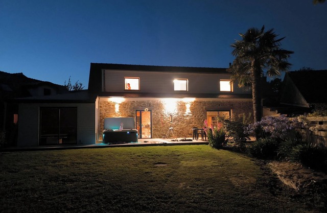 Le 18 : Gîte 6/8 persons with SPA and Japanese SAUNA