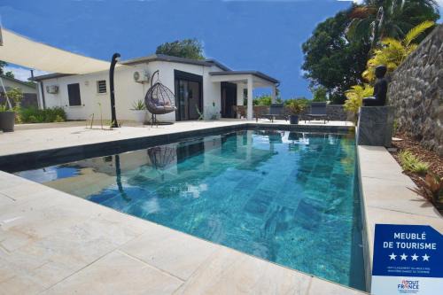 Le Beau Vallon 1 classée 4 étoiles - Jacuzzi privatif et piscine chauffée partagée