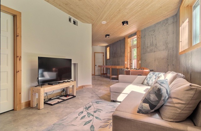 LE Berm Au Chalet De La Vallée