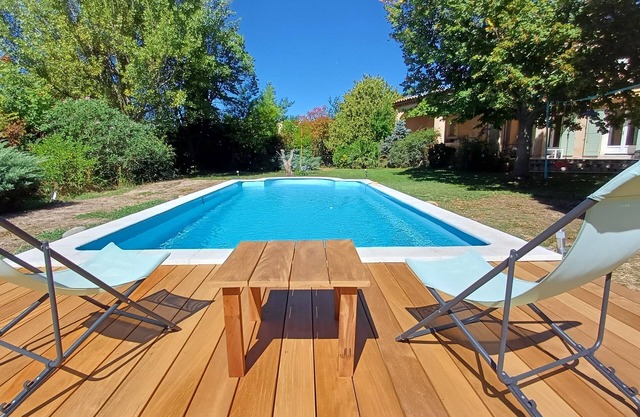 Le Clos Provençal - Quiet house, garden & pool 8 people
