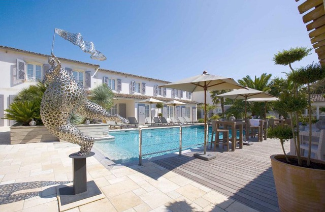 Le Clos Saint-Martin Hôtel & Spa