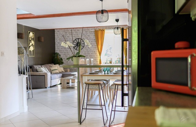 Le Cocon: between city and nature, overlooking the lake, ideal for families and professionals