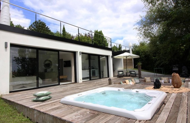 Le Lodge de Mermoz - Saint Andre DE Cubzac