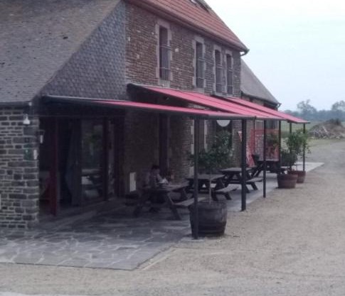 Le Marquis De La Guintre