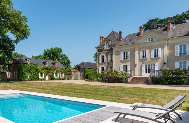 Le Pasty - Piscine - Tennis - Puy du Fou