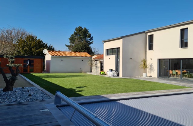 Le Pont des Amis - Brand New Architect Villa