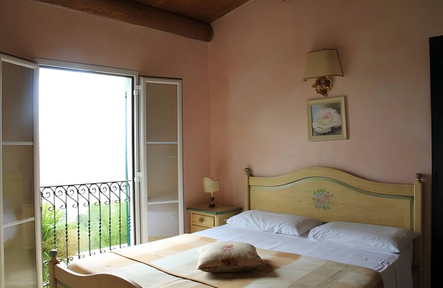 'Le Rose' Room with Sea View, Wi-Fi and Air Conditioning