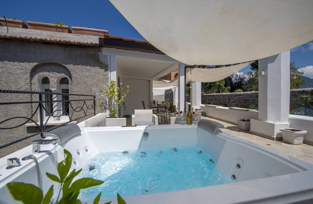 Le Suites Della Principessa- Apartment in the heart of Ravello