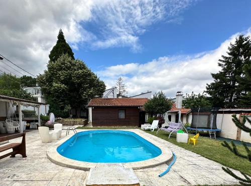 Lea Hause with swimming pool in Vitosha montain and free parking