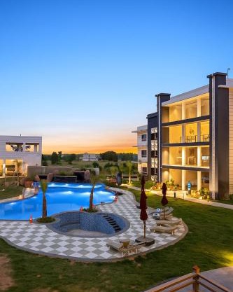 Leafy Lush Resort and Spa