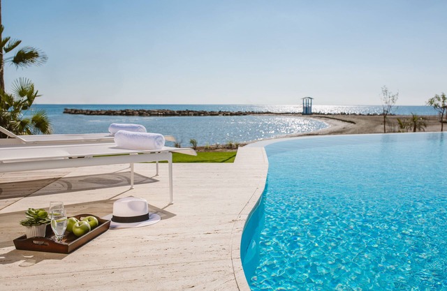 Lebay Beach Hotel