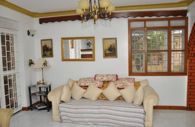 LeRoc Muyenga, 5 Bedroom exclusive and tranquil retreat