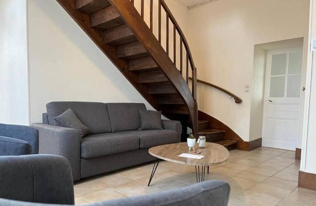 LES BOUTONS D'OR (4 TO 6 PEOPLE) + SWIMMING POOL