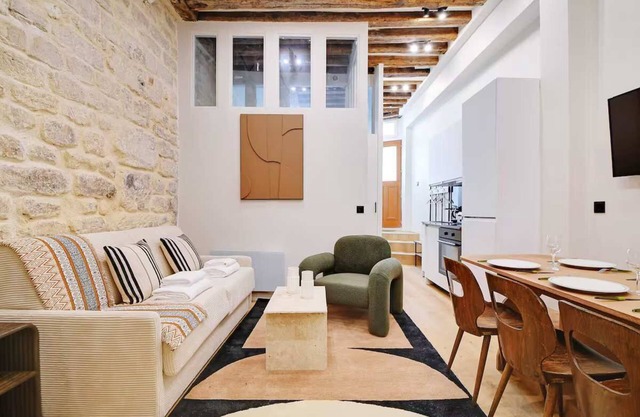 Les Halles - Grands Boulevards Stylish 2BR - 6P