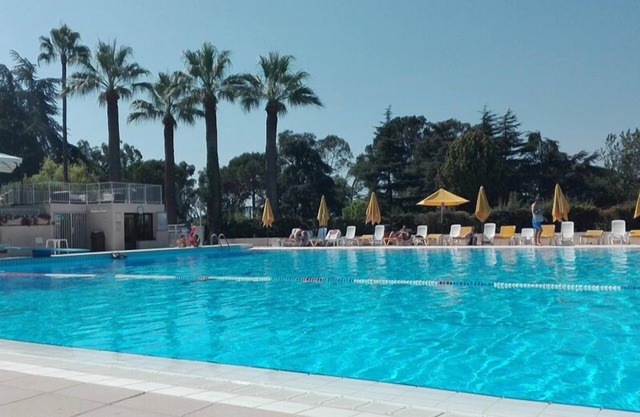 LES HAUTS DE VAUGRENIER Beautiful duplex with pool
