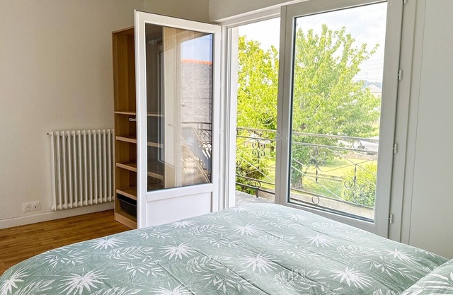 Les Pieds dans la Baie