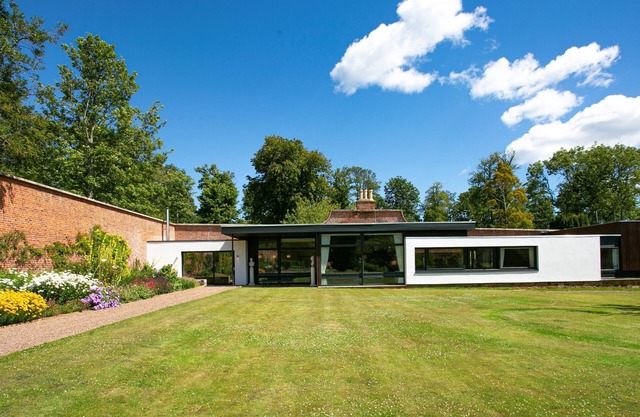 Leuchie Walled Garden Luxury mid-Century holiday home that sleeps 12,