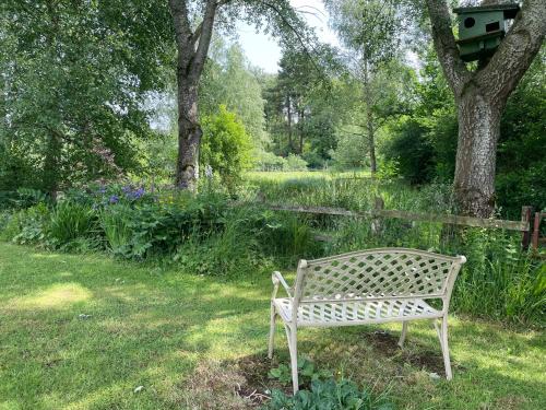Leverets - Squirrel Lane Lodges Ludlow