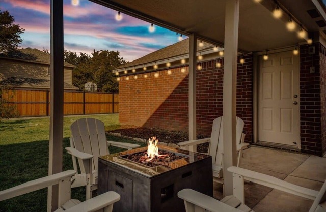 Lewisville Estate - Spacious 5BR w/Game Room