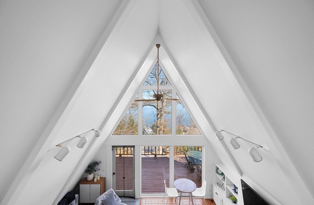 Life is good at Cabin Allswell, Beaver Lake, Garfield, Lake view tranquility