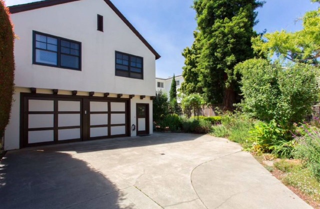 Light-Filled Carriage House Apartment- Blocks to Beach and Boardwalk