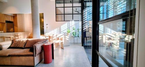 Light filled inner city warehouse apartment