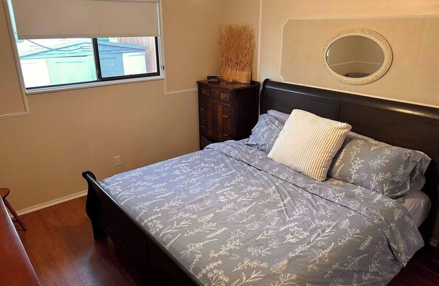 Lil' Old Cottage - rentcultus