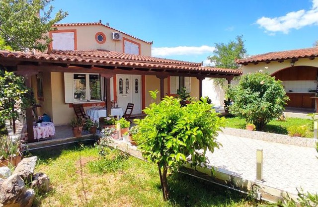 Liland Summer Cottage Lefkandi