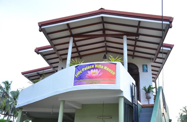 Lilly Palace Villa Guest House
