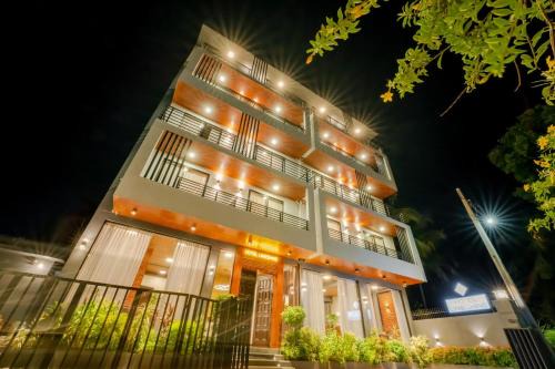 Limeshine - Airport Transit Hotels & Residences