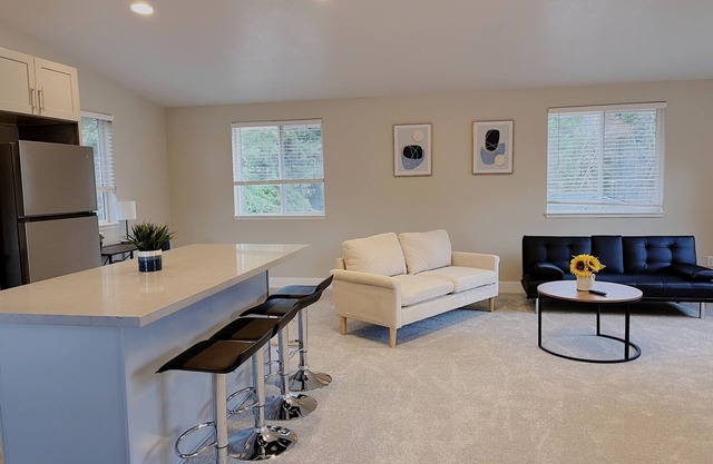 Limited Time 20% Off/MTN View/Modern PNW Getaway