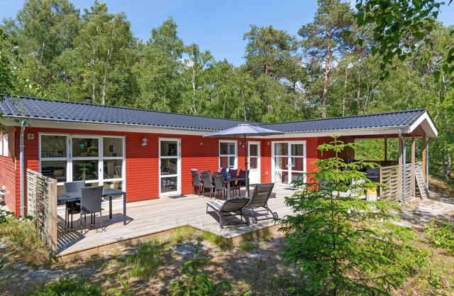 "Lisa" - 650m from the sea by Interhome