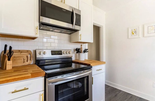 Little Cape Cod on Seneca