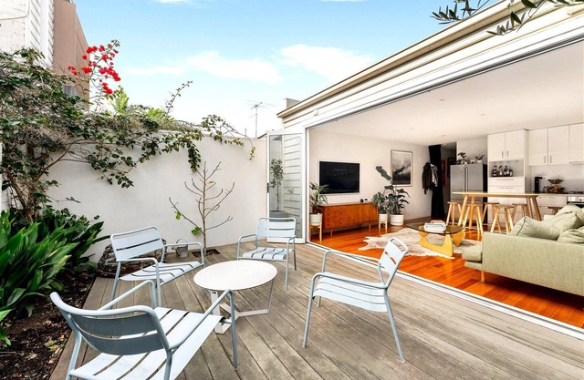 Little Lyell St (Pet Friendly)
