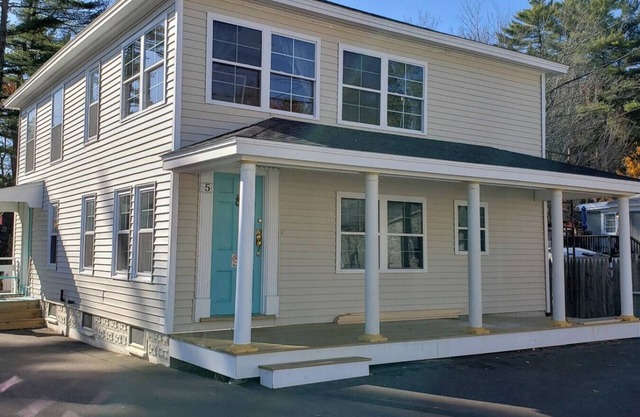 Little Miss Cottages - 5 Seaview House