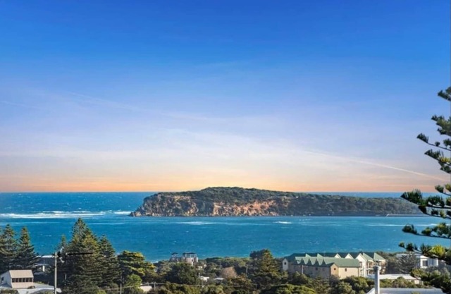 Live the dream with pool, spa and ocean views