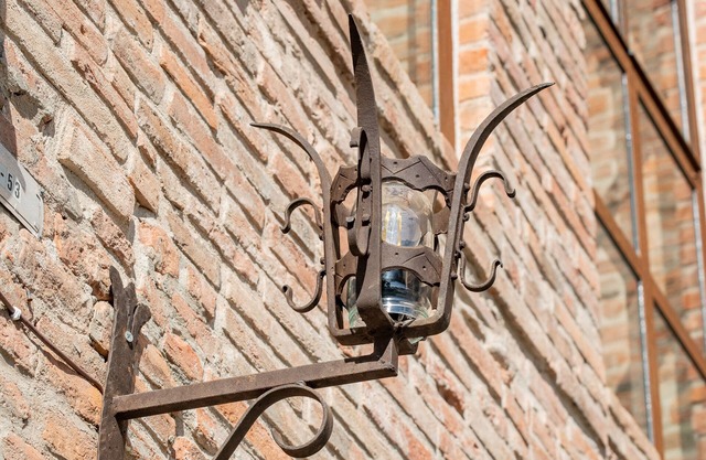 Live the magic of Lucca’s historic center in a real stunning 11th-century tower