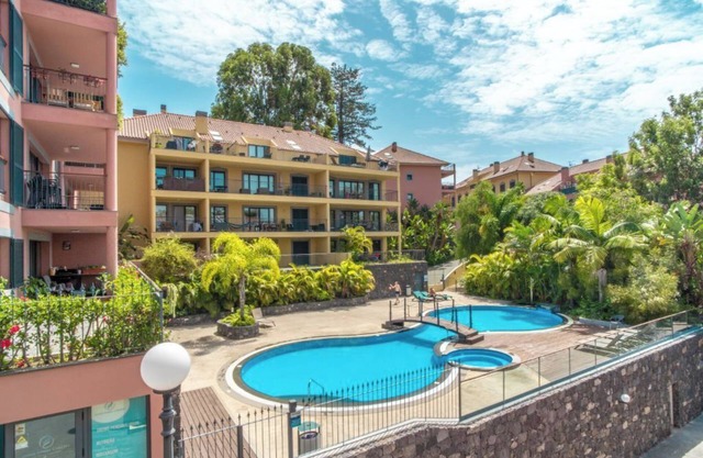 Living Funchal BU Apartment