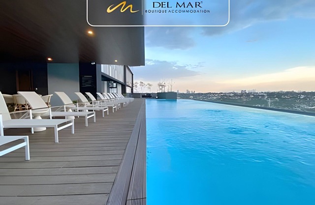 Lobby 33 Apartment 1807 by Del Mar