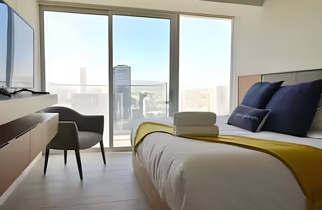 Lobby 33 Apt. 2609 by Del Mar