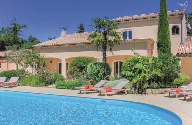 Located in Montélimar, this magnificent vacation home with private pool invites you to an unforgetta