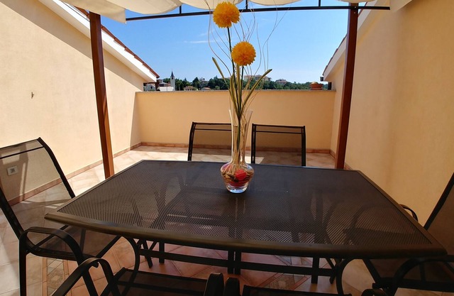 Located in Pula, 2.7km to Valseline beach and 2.4 from Arena Pula.