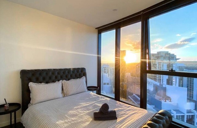 Location! Ensuite Room! City Centre! Own Bathroom