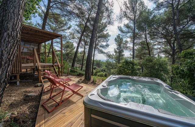 Lodge & spa Tour de Keyrié - Le Chant des Pins Aix en Provence