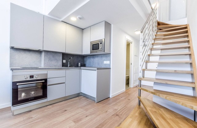 LOFT BUSINES 1 119